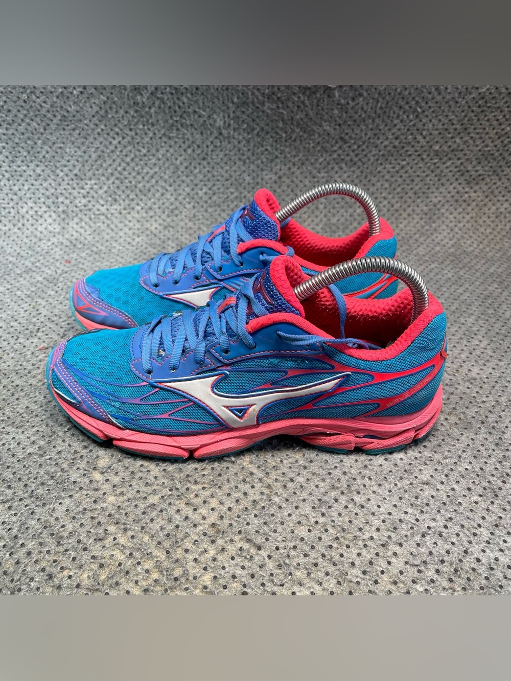 Mizuno Wave Catalyst Running Shoes Size 7.5 Women’s